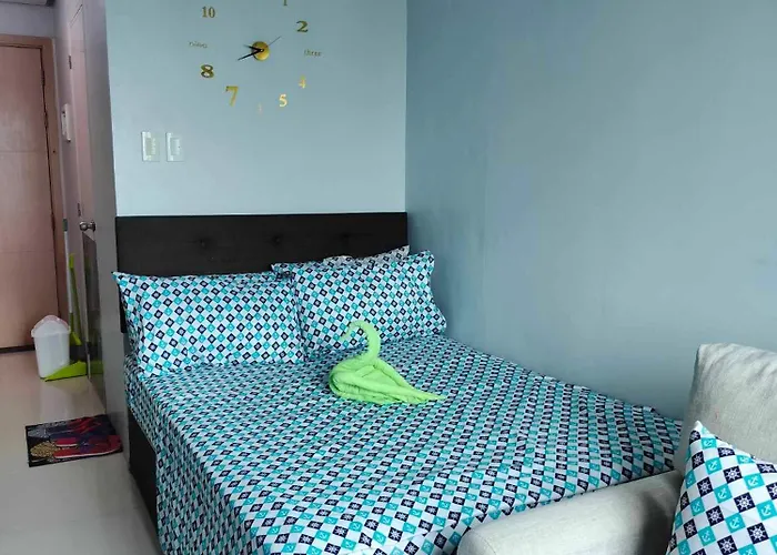 15th Floor Cozy Unit With Netflix, Ac And Free Wifi In Mplace Apartment Manila